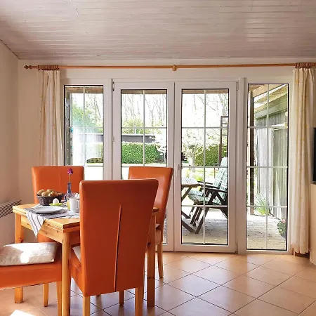 Ferienhaus Gartenidyll Hébergement de vacances Altenkirchen (Mecklenburg-Vorpommern)
