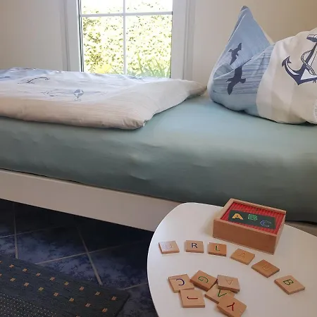 Hébergement de vacances Ferienhaus Gartenidyll Altenkirchen (Mecklenburg-Vorpommern)